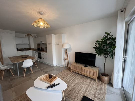 Location Appartement 3 pièces 63m² LES SABLES D OLONNE 85100 - Photo 1