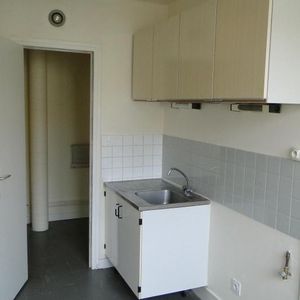 Location Appartement 1 pièce 30m² CLERMONT FERRAND 63000 - Photo 3