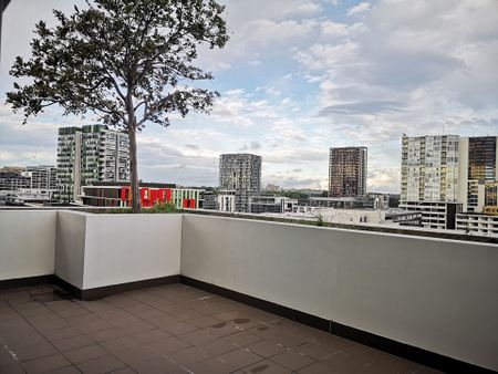 Spacious 2 bedroom apartment with City Views in Emerald Park - Photo 4