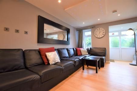 Tenterden Drive, Canterbury, CT2 - Photo 3