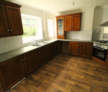3 Bed Semi-detached house To Rent - Photo 4