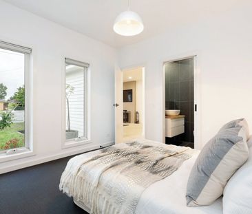 RENOVATED FAMILY HOME WITH SHEDDING AND OFFICE SPACE - Photo 5