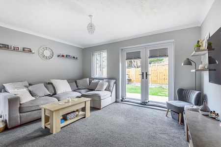 2 bedroom terraced house to rent - Photo 4