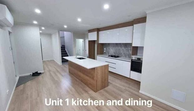 2 year old 3BR Townhouse in Glenview - Photo 1