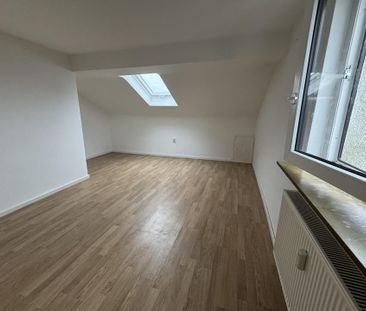 Gemütliche DG-Wohnung in Herkenrath für Familie oder WG - Photo 3