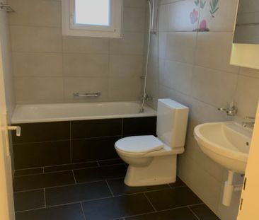 Bel appartement de 3 pièces situé au rez-de-chaussée - Photo 5