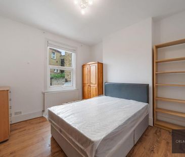 5 bedroom end of terrace house to rent - Photo 2