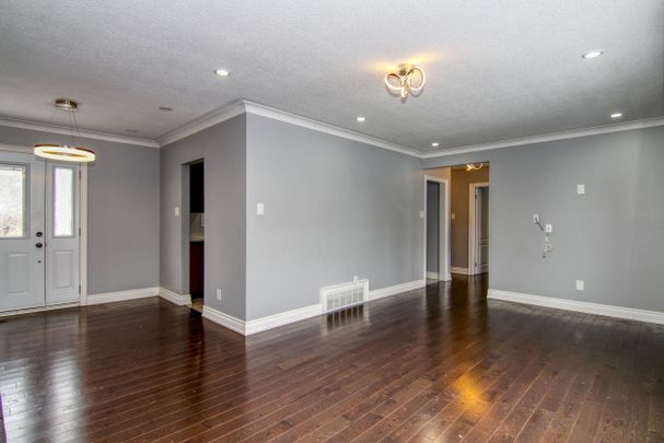 For Lease - 441 Brimorton Drive Unit# Main, Toronto, Ontario - Photo 1