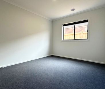 Beautiful 4 Bedroom Home for Rent - Photo 5