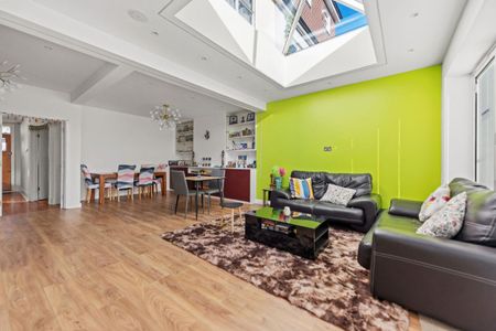 Leysdown Road, Mottingham, SE9 - Photo 5