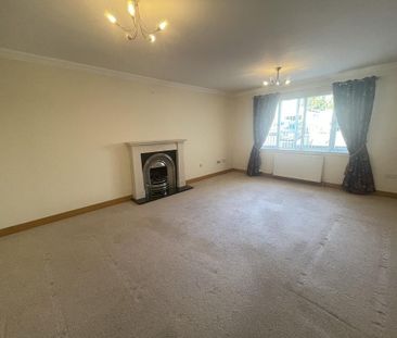 4 bedroom detached house to rent - Photo 2