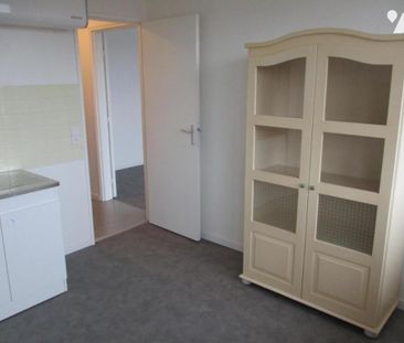 Seclin, studio 30 m 2 avec cuisine séparée, résidence Philippe de G... - Photo 5