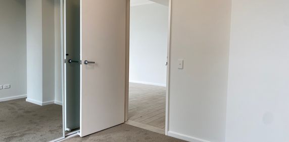 Modern 2 bedroom apartment in prime location - Photo 2