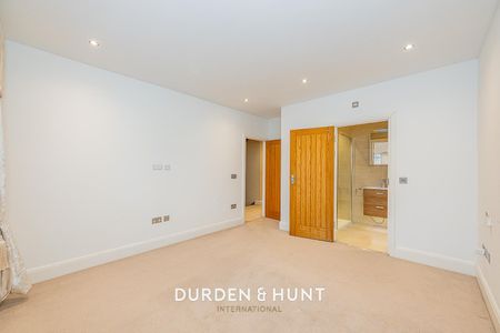 Blackacre Road, Theydon Bois - Photo 4