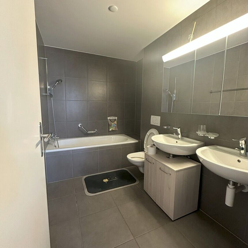 APPARTEMENT DE 4 PIÈCES À RHEINFELDEN (AG), MEUBLÉ, TEMPORAIRE - Photo 1