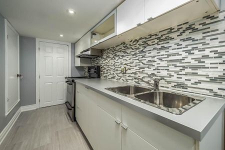 For Lease - 225 Wallace Avenue Unit# (Lower), Toronto, Ontario - Photo 2
