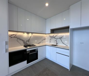 1306/408 Spencer Street - Photo 4