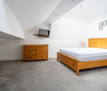 3 bedroom terraced house to rent - Photo 6
