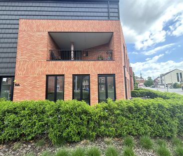 Nieuwbouw gelijkvloers appartement met 2 slaapkamers en 2 autostaan... - Photo 1