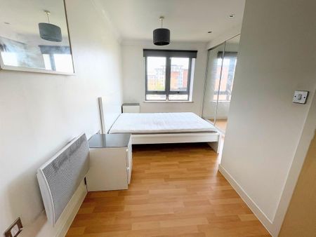 2 bedroom apartment to rent - Photo 4