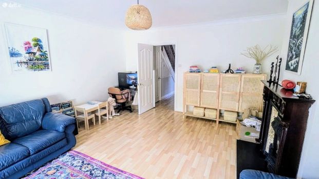 17 Alma Park, Monkstown, Blackrock, Co. Dublin - Photo 1