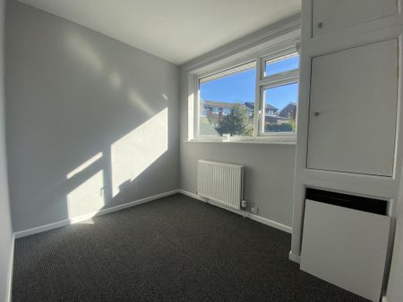 3 bedroom townhouse to rent - Photo 3
