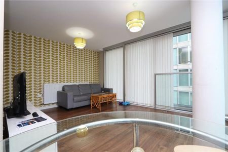 2 bedroom apartment to rent - Photo 2