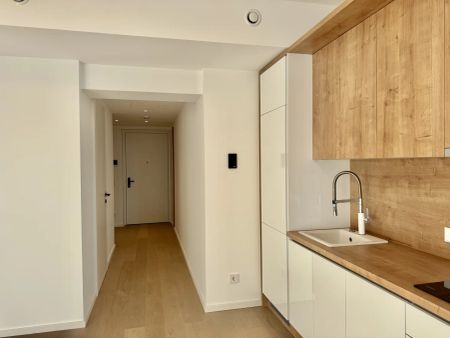 44. Etage: Wellness, Gym, Pool und den schönsten Ausblick mit Sonnenuntergang auf Kahlenberg - Photo 2