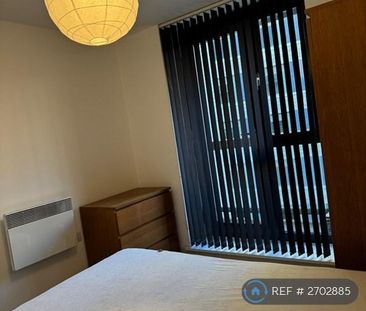 2 bedroom flat to rent - Photo 6