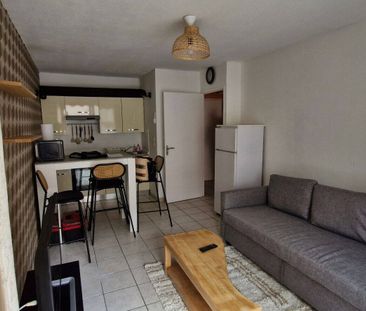 Location appartement 2 pièces 31.51 m² à Carqueiranne (83320) - Photo 2
