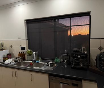 Victoria Park - Photo 1