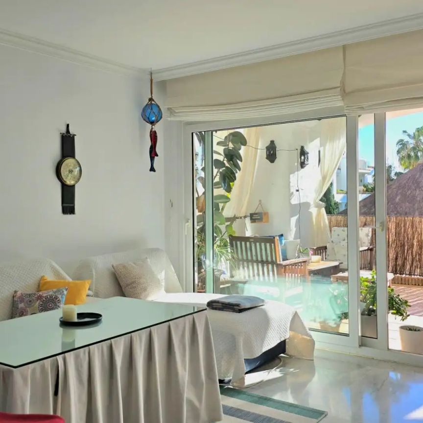 Apartamento de alquiler en Calle del Carnicero, 14, La Colina - Photo 1