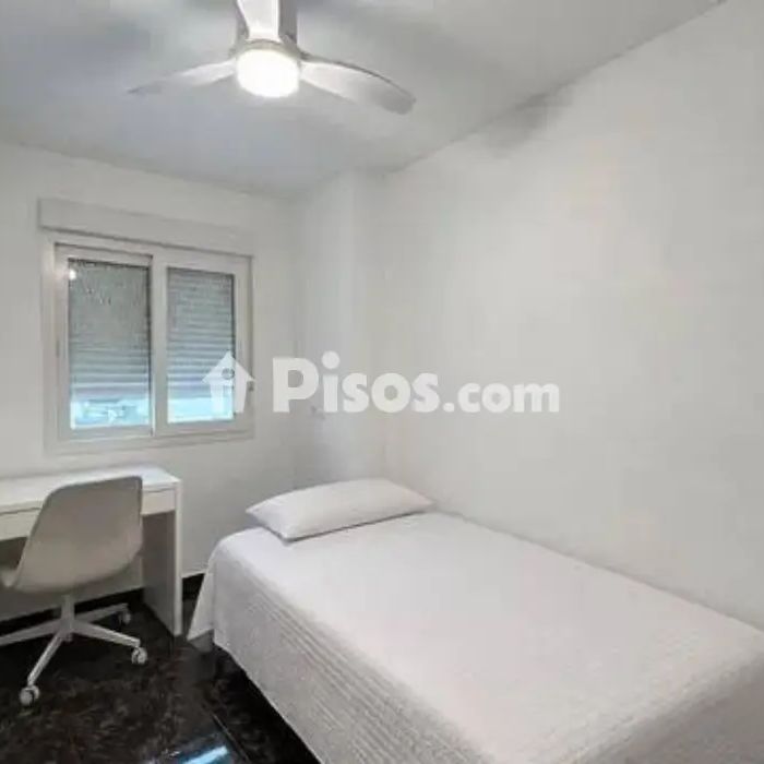 Piso en alquiler en Calle de Acisclo Díaz - Photo 1