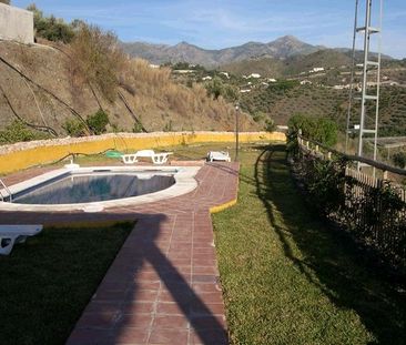 Detached villa with pool and nice views for Winter Rental in Frigil... - Photo 6
