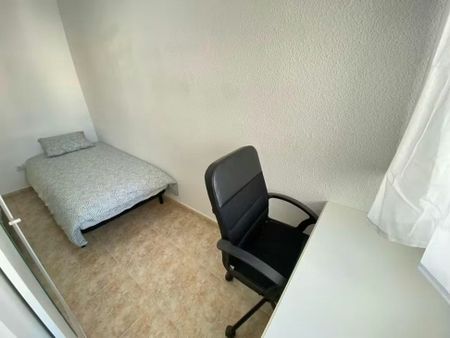 Calle del Platino, Madrid, Community of Madrid 28021 - Photo 2