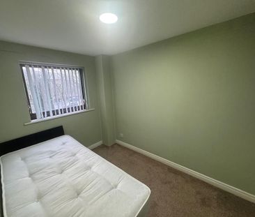 2 bedroom semi-detached house to rent - Photo 5