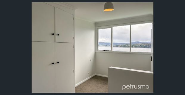 Renovated Family Home - Photo 1