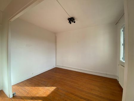 Location Appartement 4 pièces 77m² VALENCE 26000 - Photo 2