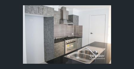 LAKESIDE LIVING - SPACIOUS FAMILY HOME IN A SOUGHT-AFTER ESTATE - Increasing To $700 p/w As Of 24.01.26 - Photo 4