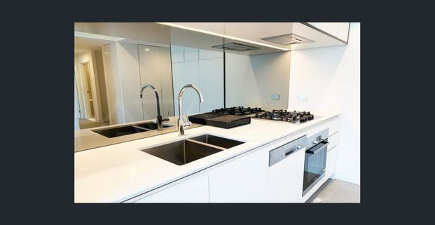 1 Bedroom + 1 bedroom on Morton st - Photo 1