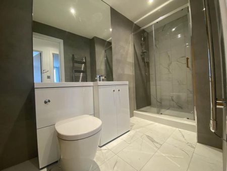 2 bedroom flat to rent - Photo 4