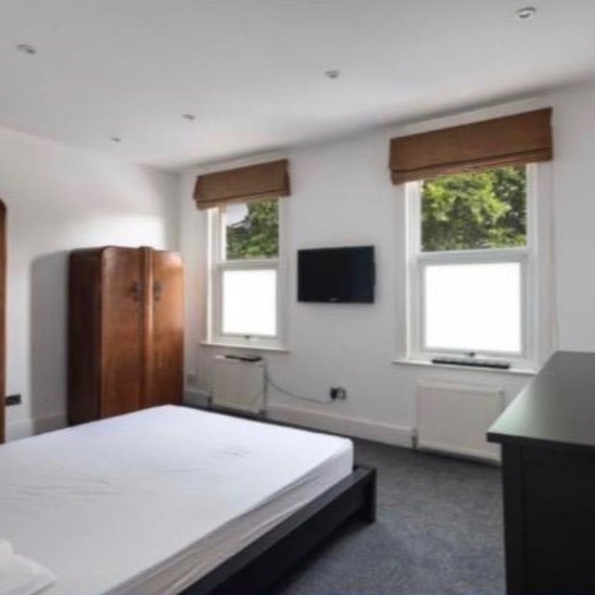 2 Bed Terraced House, Dames Road, E7 - Photo 1