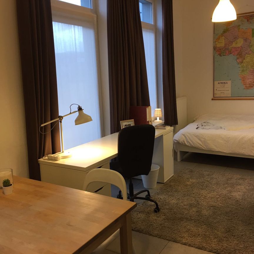 — Begijnhoflaan - Photo 1