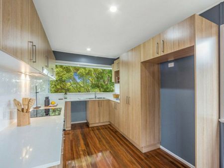 16 Kilburn Street, Chermside QLD, Belconnen - Photo 2