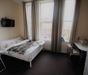 3 Bed - 129a Victoria Road, Hyde Park, Leeds - LS6 1DU - Student - Photo 4