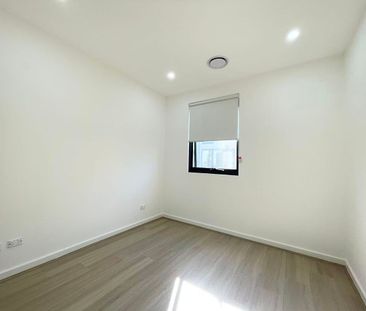 Brand New 4 BED for Rent | Modern Living in the Heart of Box Hill - Photo 2