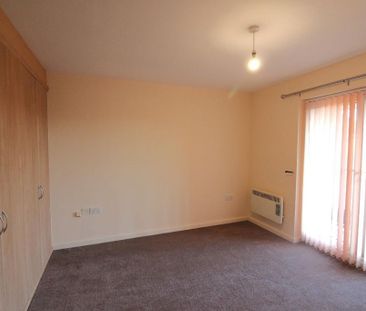 2 bedroom flat to rent - Photo 6