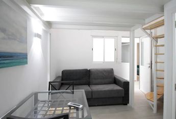 Calle de Rodrigo Uhagón, Madrid, Community of Madrid 28026