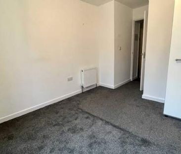 1 bedroom property to rent in Chard - Photo 2