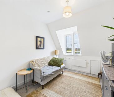 High Street, Maidenhead High Street, Maidenhead - Photo 1